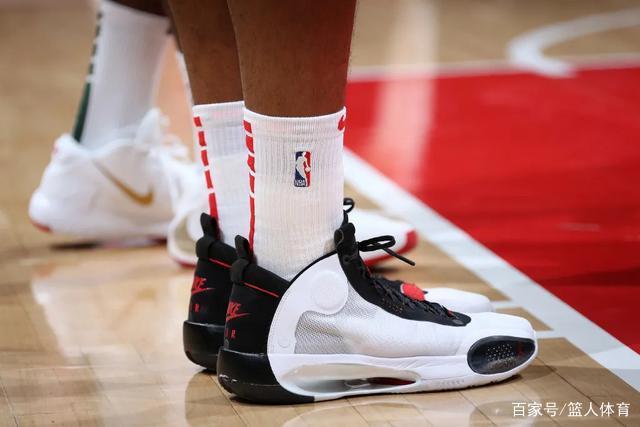 官方：瓦伦西亚主帅巴拉哈下课