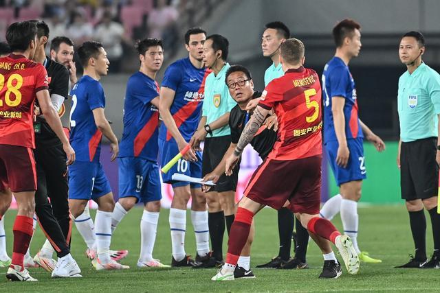 库里下半场2分勇士遭国王逆转 绿军加时胜快船